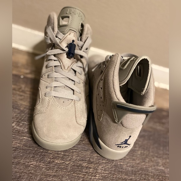 Jordan’s Brand New Never Worn . Just Came Out Jordan Retro 6s - Picture 3 of 4